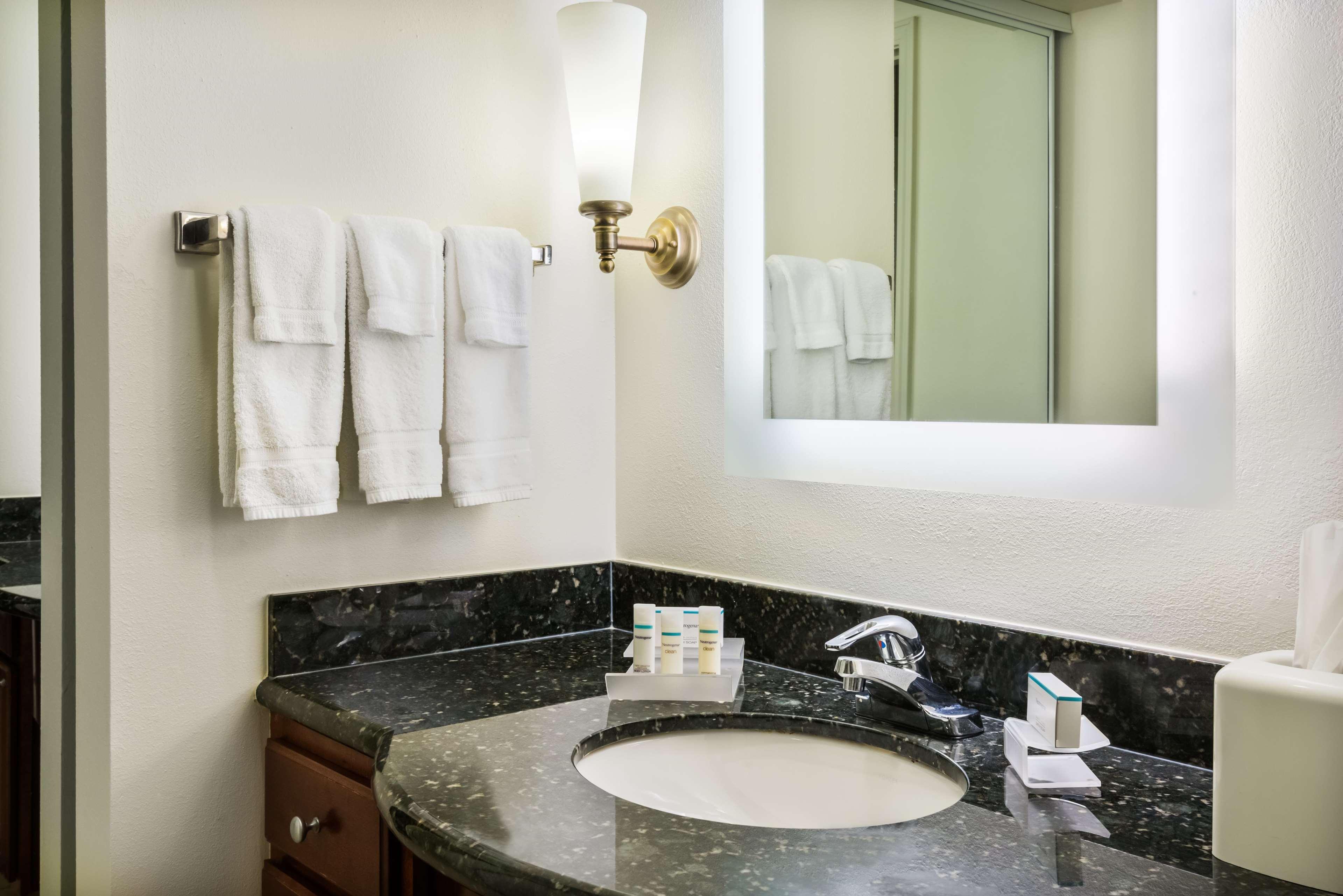 Homewood By Hilton Birmingham South Inverness 3* Hoover
